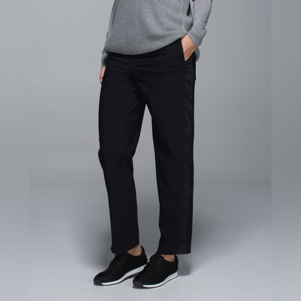 lululemon athletica Black Ankle Pants